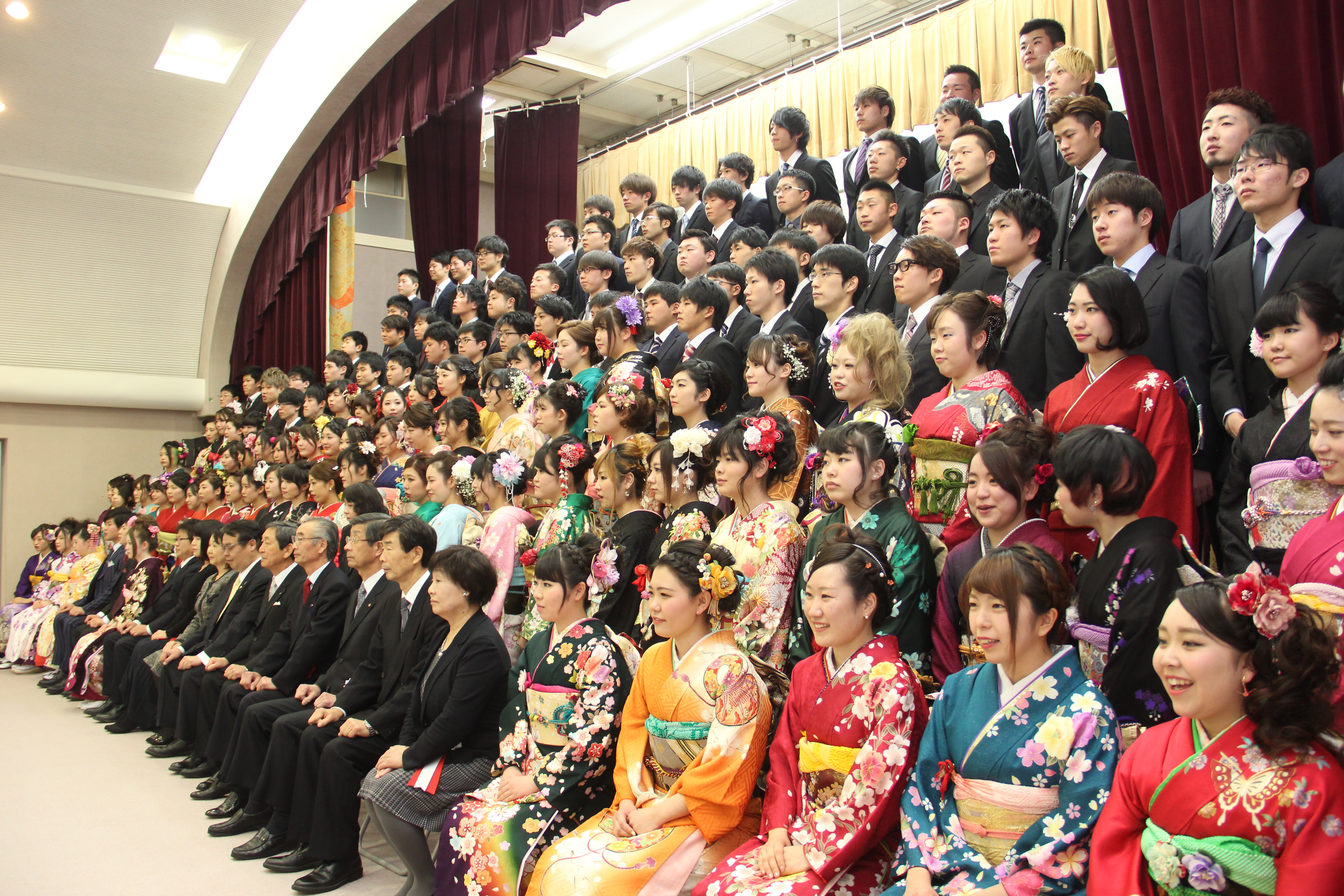 「感謝の気持ち忘れず」 七戸中央公民館で成人式